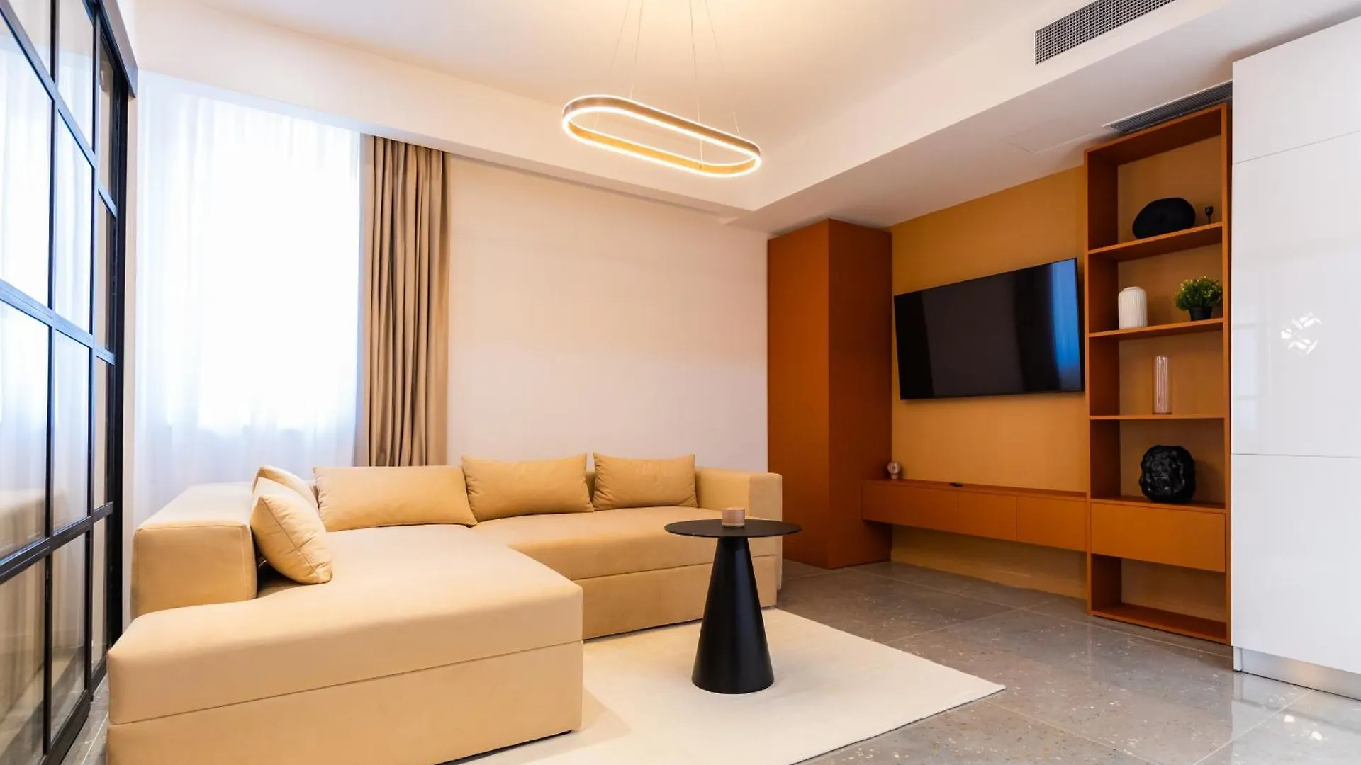 Juno New Boutique Building Apartment With Private Parking ブカレスト