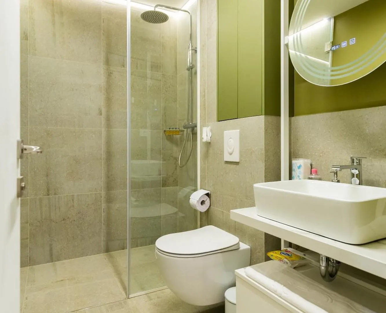 Juno New Boutique Building Apartment With Private Parking Bükreş