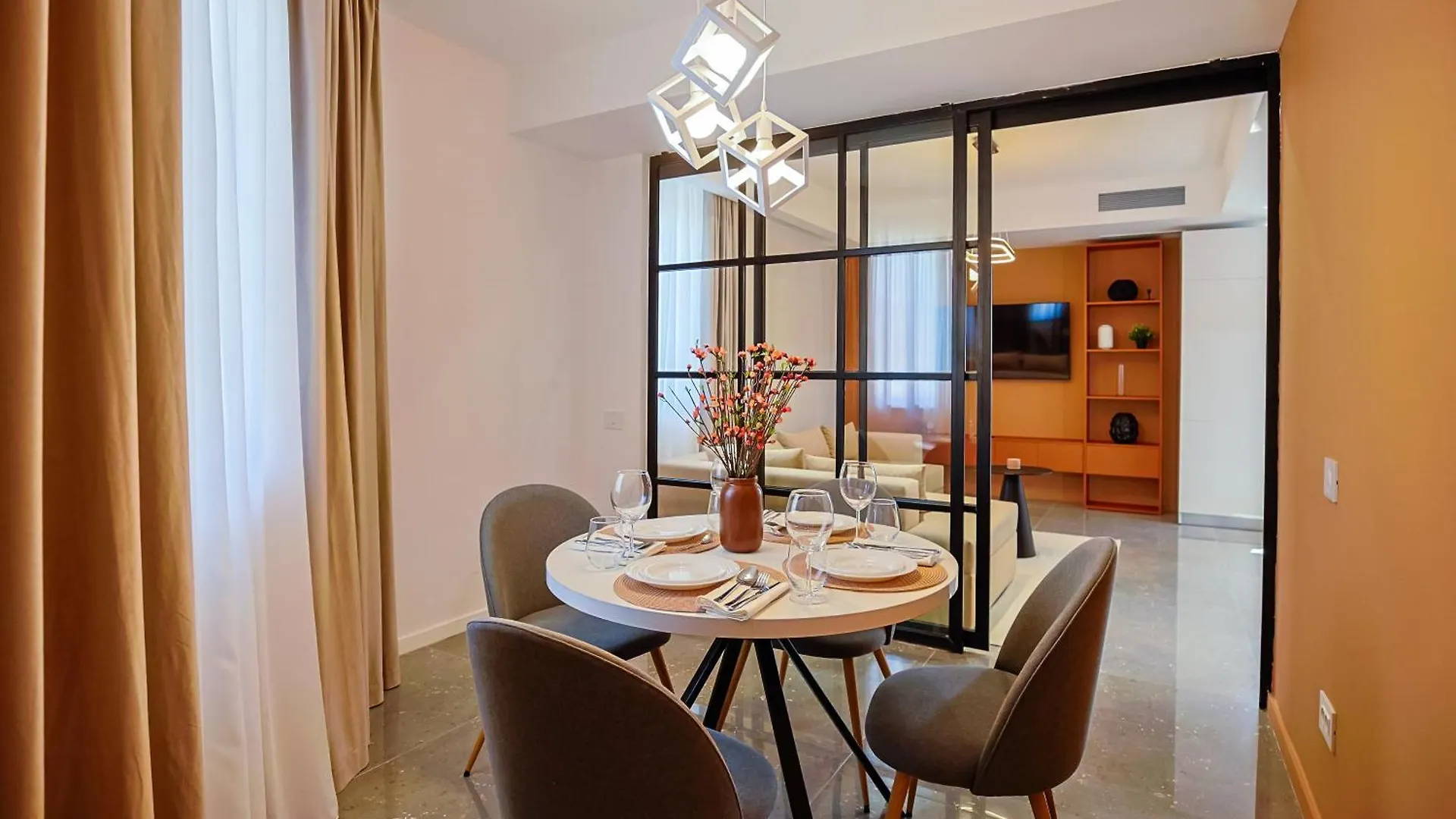 Juno New Boutique Building Apartment With Private Parking Bükreş